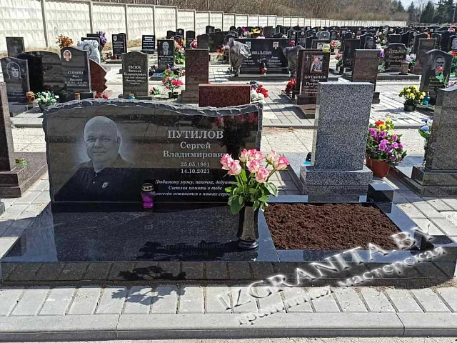 Колумбарный памятник