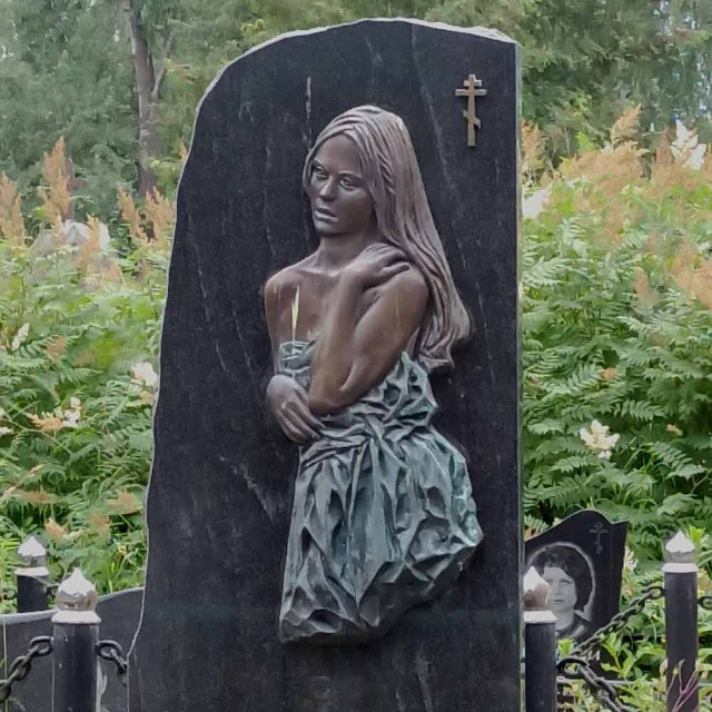 Барельеф из бронзы